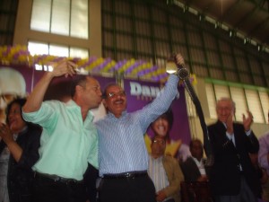 Rubén Darío Cruz junto al presidente Danilo Medina.