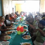 envejecientes reciben cena navideña