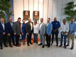 Osvaldo Virgil y Juan José Alicea primeros exaltados al Salón de la Fama Latinoamericano de Los Mets En la emotiva ceremonia, en la que asistieron parientes de los galardonados, fueron develadas las placas de ambos.