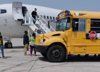 Unos 63 dominicanos cumplieron condenas en EE.UU, fueron deportados