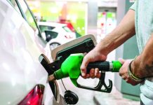 Gobierno congela precios de los combustibles